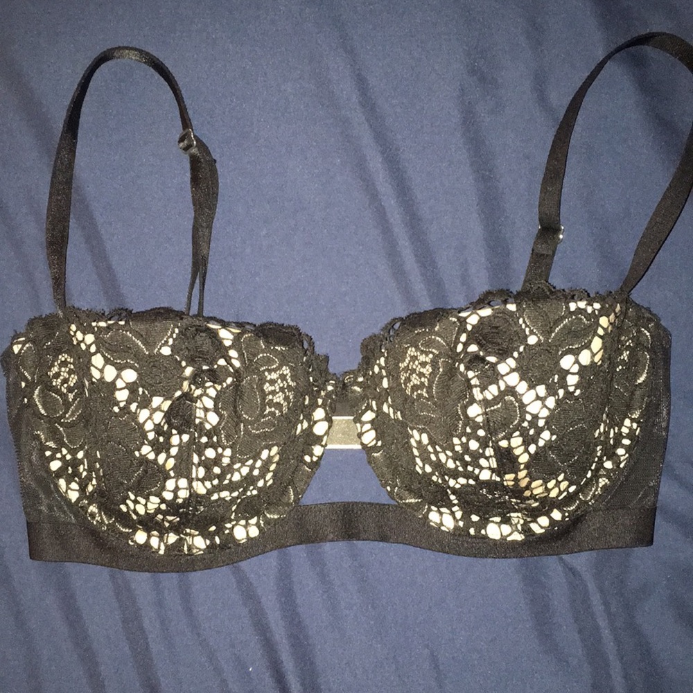 Victoria’s Secret Laced Balconet Bra